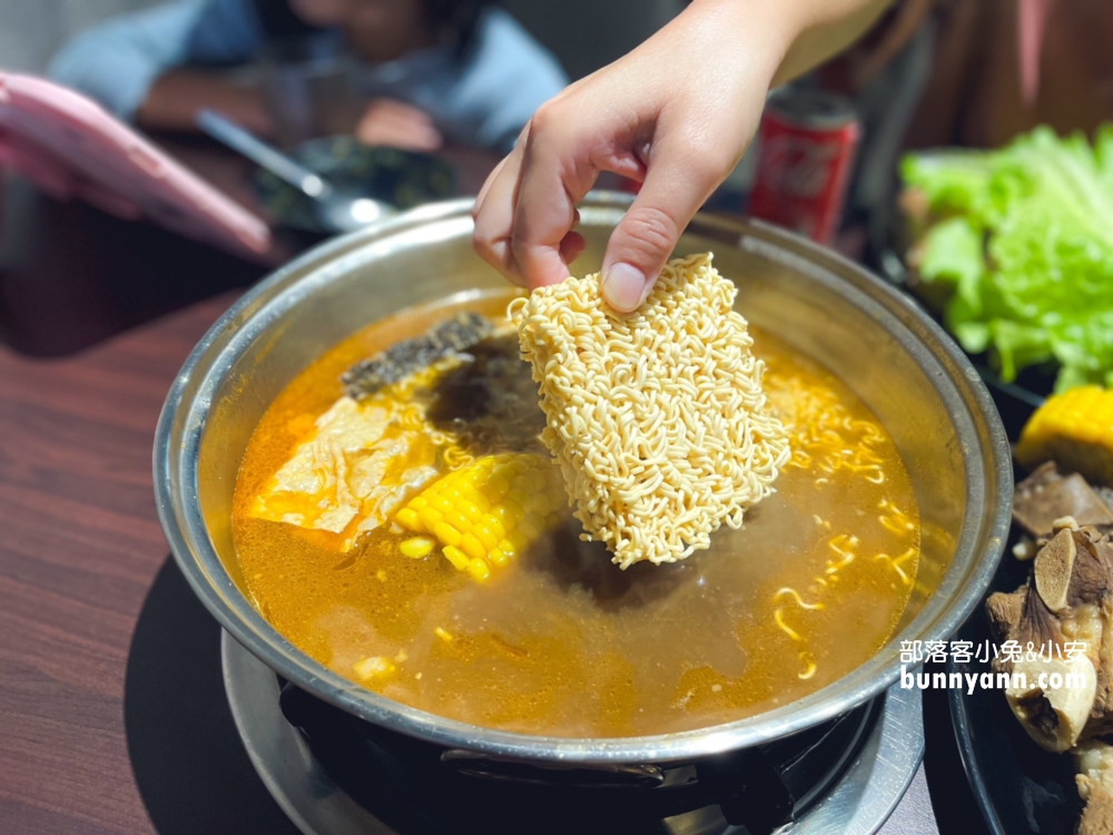 羊霸天下三峽店泡麵