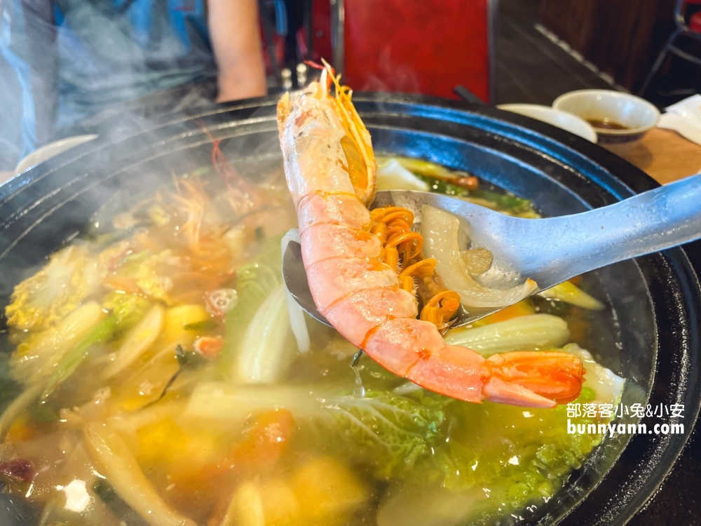 【金川石頭火鍋】潮境公園排隊美食店家，可以看海的餐廳