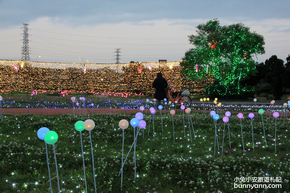 板橋新約會點 | 江翠礫間水岸蝴蝶公園，走進浪漫星空隧道、九萬隻風車組的夢幻大地景色！