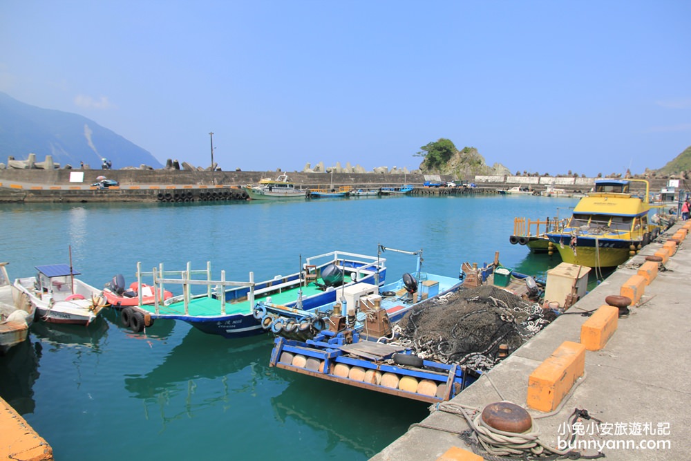 宜蘭秘境》粉鳥林漁港(東澳漁港)，美拍台版下龍灣，粉鳥林一日遊這樣安排。