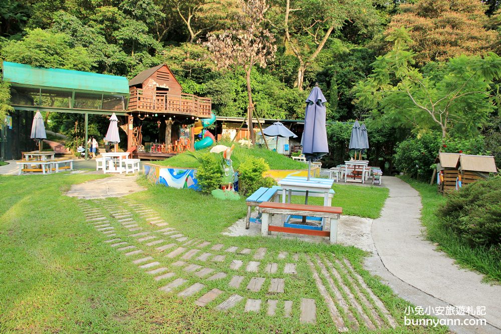 新埔森林鳥花園(已歇業)，超長森林溜滑梯、大樹屋、戲水池整個玩翻天~