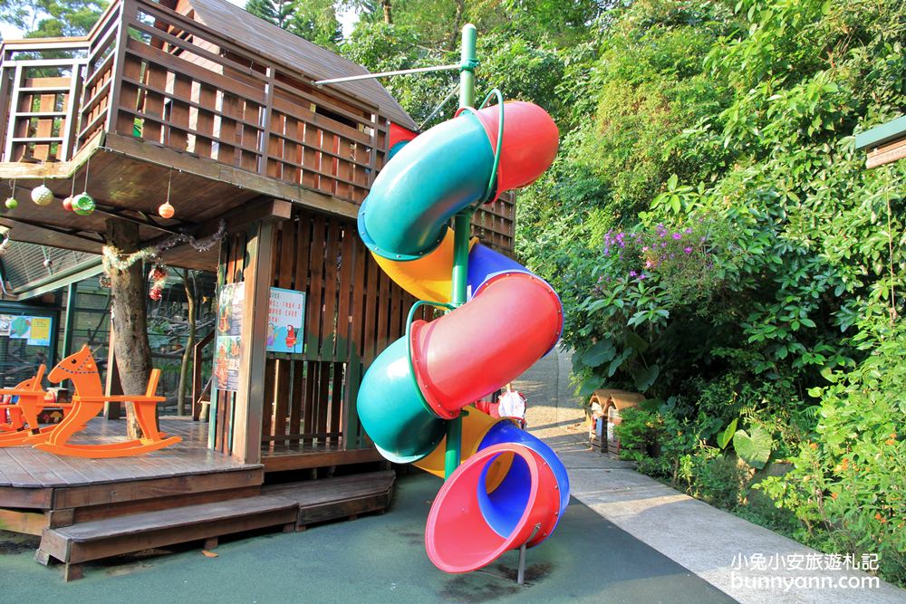 新埔森林鳥花園(已歇業)，超長森林溜滑梯、大樹屋、戲水池整個玩翻天~