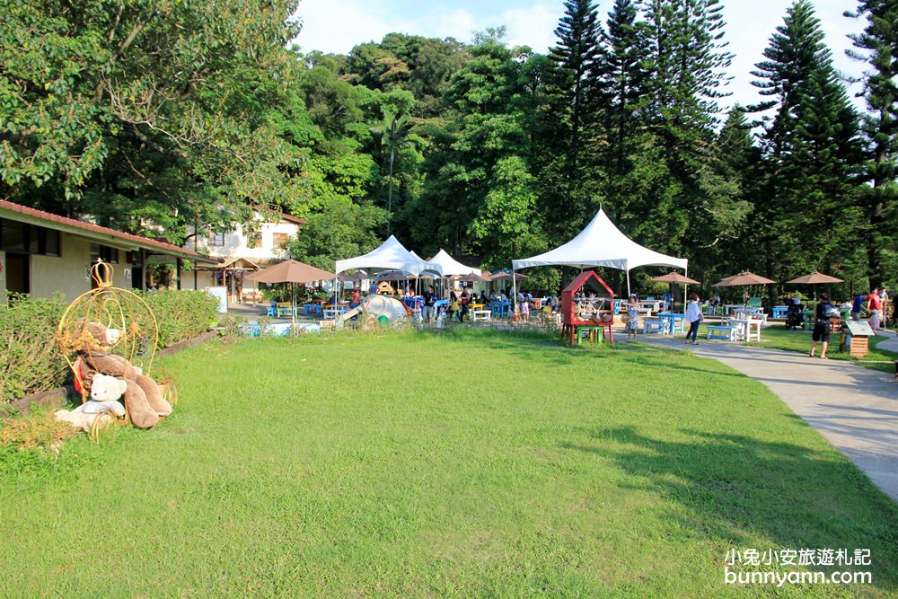 新埔森林鳥花園(已歇業)，超長森林溜滑梯、大樹屋、戲水池整個玩翻天~