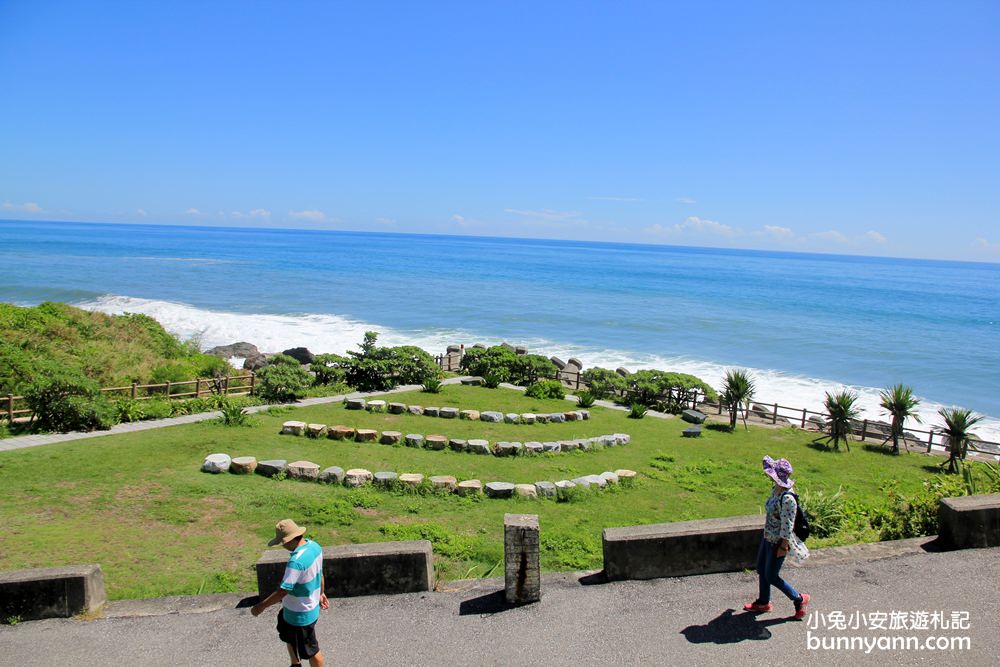 花蓮豐濱親不知子天空步道，透明玻璃步道最美看海視野，湛藍太平洋無限美~