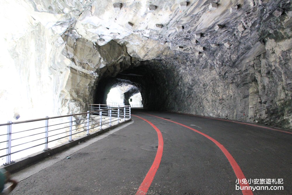 花蓮中橫絕美景點太魯閣燕子口步道，鬼斧神工大峽谷景色!!