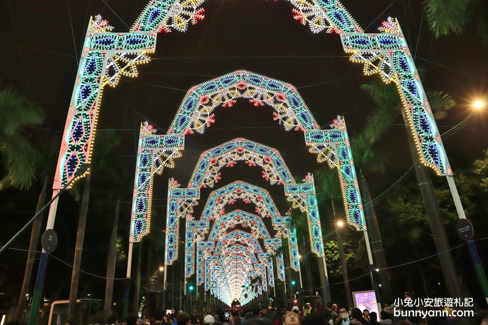 台北光雕節》Luminarie光之饗宴，台北最絕美光廊與夢幻教堂光雕，超美夜晚就在這~