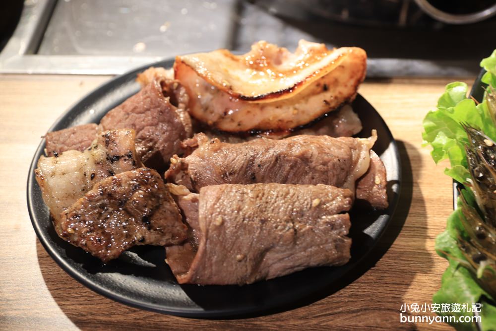 月桂燒肉｜基隆燒肉吃到飽推薦，生啤喝到飽、天使紅蝦大又滿意