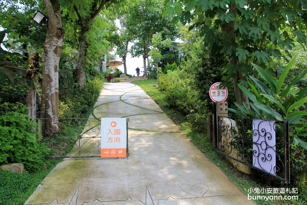 嘉義景點》幸福山丘happyhill，小山丘上的貨櫃屋，藍天下眺望嘉義美景