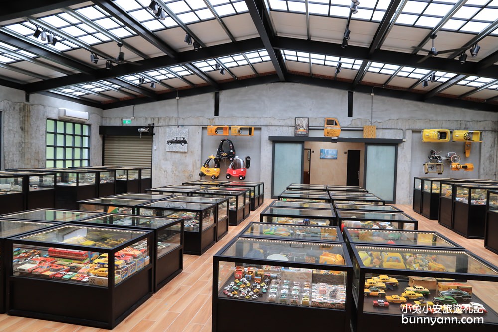 蘇澳景點》計程車博物館(TAXI MUSEUM)，全台首個介紹小黃室內展館。