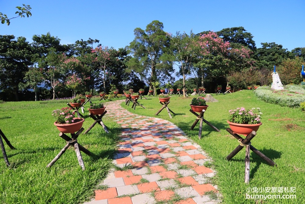 桃園景點》大溪花海農場，神秘復活島摩艾石像，全新優雅英國館秘密花園登場~