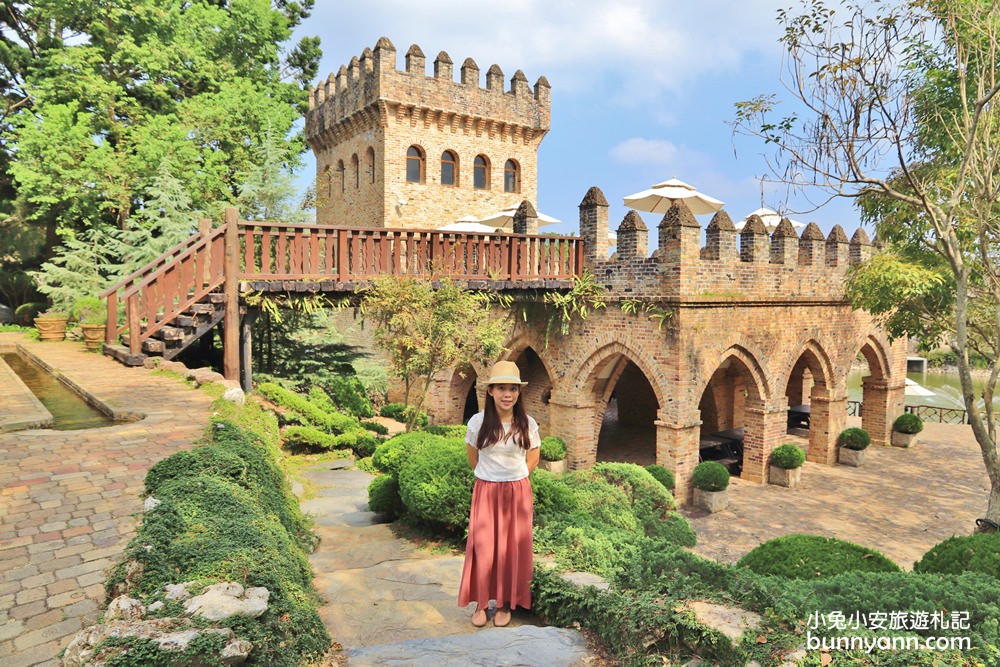 台中景點》實現歐洲旅行夢想，新社古堡唯美城堡建築、宮廷花園、瀑布小徑隨手拍都像歐洲~