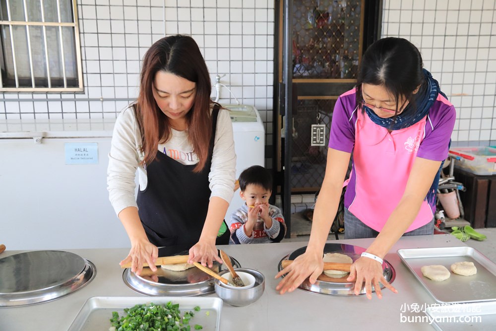 宜蘭民宿》梅花湖住宿選這！落羽松林裡童話村溜滑梯城堡，還能小溪撈蝦，下田採蔥做蔥油餅!