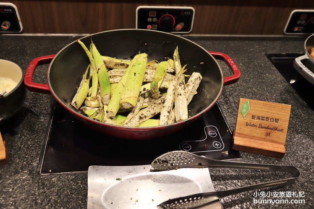 捷絲旅高雄站前館｜蔬食百匯好豐富，親子主題房玩翻天