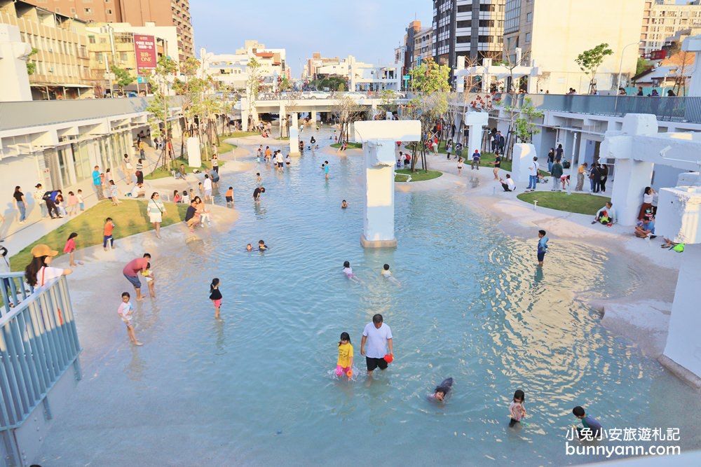 河樂廣場