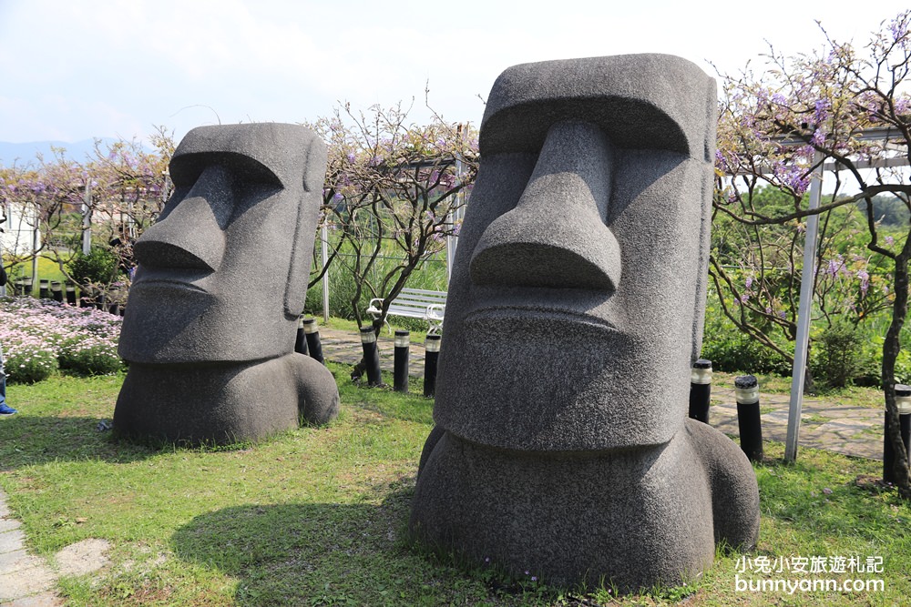 紫藤咖啡園一店屯山園區，浪漫紫藤天空、花廊等你來拍!!