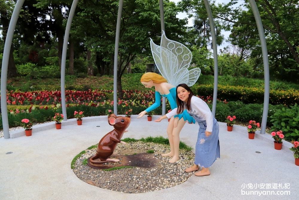 南投景點》清境農場小瑞士花園，精彩水舞秀、水上教堂，美麗天空花園