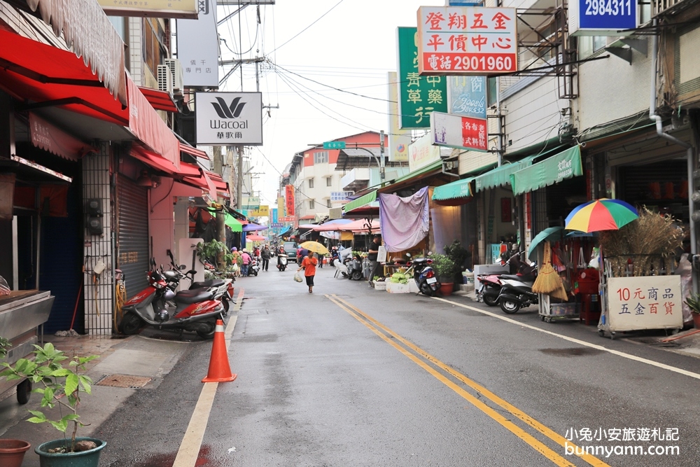 惠豐麵包店｜網路熱門的奶油小點心，埔里浮誇版巨大台式馬卡龍