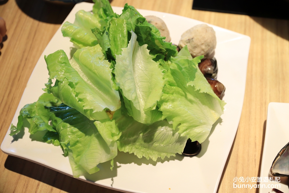 台南美食》饗麻饗辣聚餐最狂選擇！食物種類超多麻辣鍋物店，冰淇淋、螃蟹、現切優質肉片，快糾團來吃一檔～