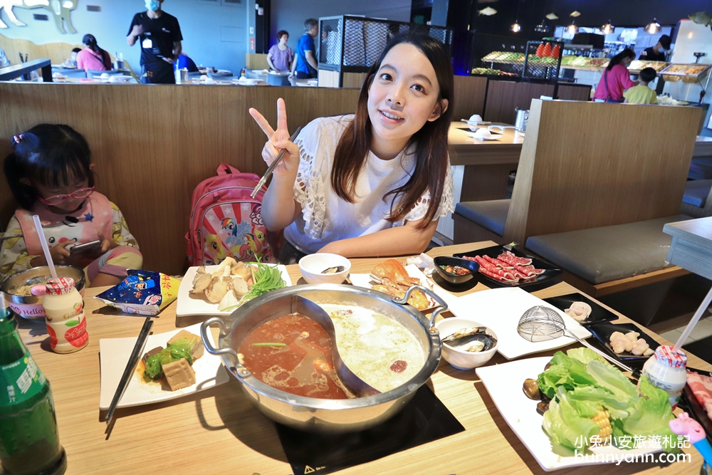 台南美食》饗麻饗辣聚餐最狂選擇！食物種類超多麻辣鍋物店，冰淇淋、螃蟹、現切優質肉片，快糾團來吃一檔～