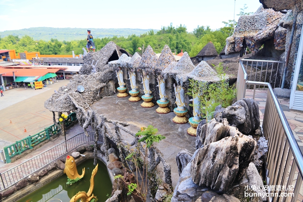 高雄景點》田寮石頭廟，珊瑚與石頭打造成的神殿級奇幻廟宇