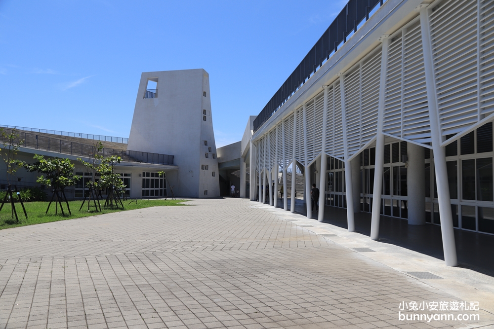 台南景點》七股遊客中心，天空階梯、生態展示館免費逛