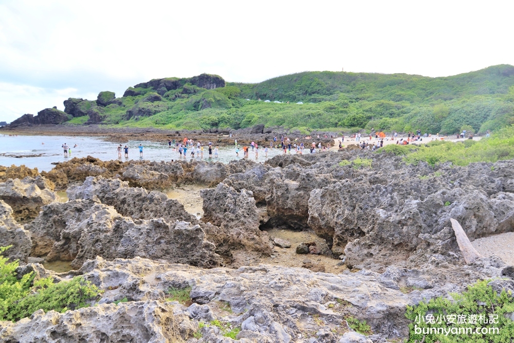 墾丁玩水推薦小巴里島岩，享受清澈沁涼海水(停車介紹)