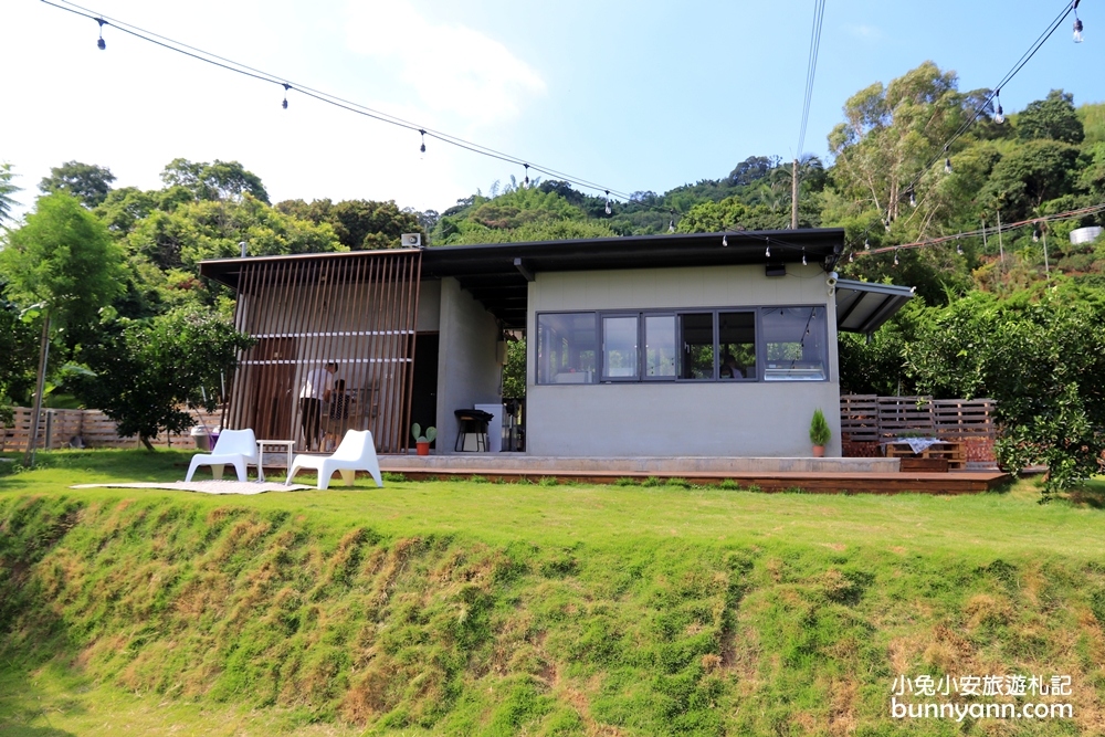 台中野餐秘密基地》日日木木草地餐廳，浪漫帳篷、橘子樹林，周末來這野餐~