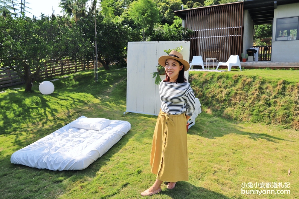 台中野餐秘密基地》日日木木草地餐廳，浪漫帳篷、橘子樹林，周末來這野餐~