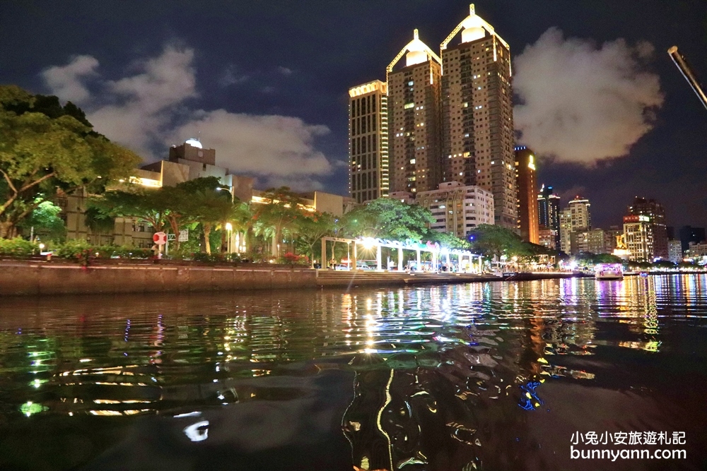 高雄愛河必訪》貢多拉船，美到微醺的愛河畔夜景(船票優惠)