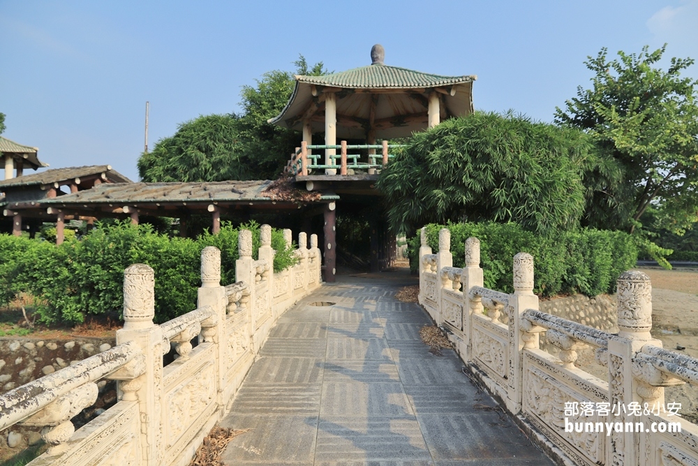 台中》IG最夯！廢棄失樂園石頭公園，公園靈異傳說，勇闖廢棄摩天輪、太空列車探險去！