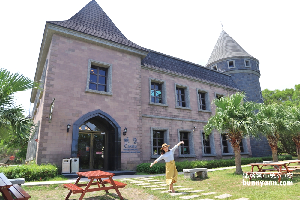 宜蘭金車伯朗咖啡城堡一館二館，可以看海跟龜山島的伯朗咖啡館!!