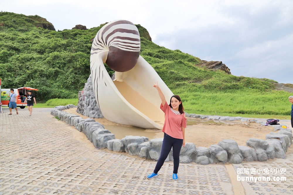 基隆》快來拍！英國迷你雙層巴士現身潮境公園，不只飛天掃帚，還有好玩鸚鵡螺溜滑梯！