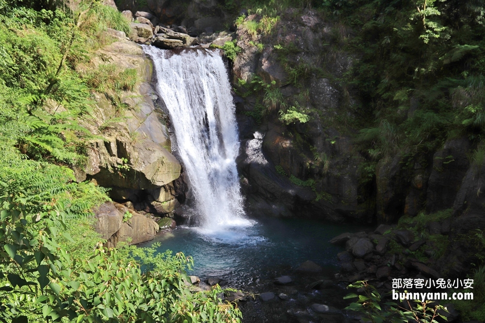 烏來【信賢步道】深山裡的舒適好走瀑布景觀森林步道