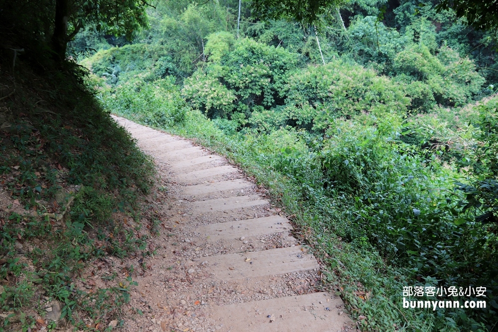 屏東瑪家鄉【涼山遊憩區】平地中的舒適賞瀑步道