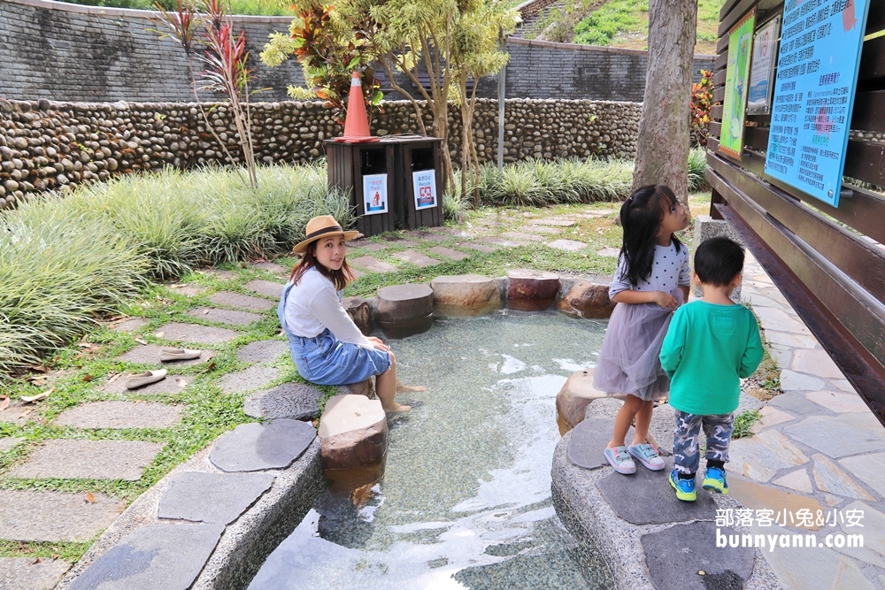 【台中】谷關溫泉公園，無料戶外溫泉美人足湯，泡完皮膚滑溜溜