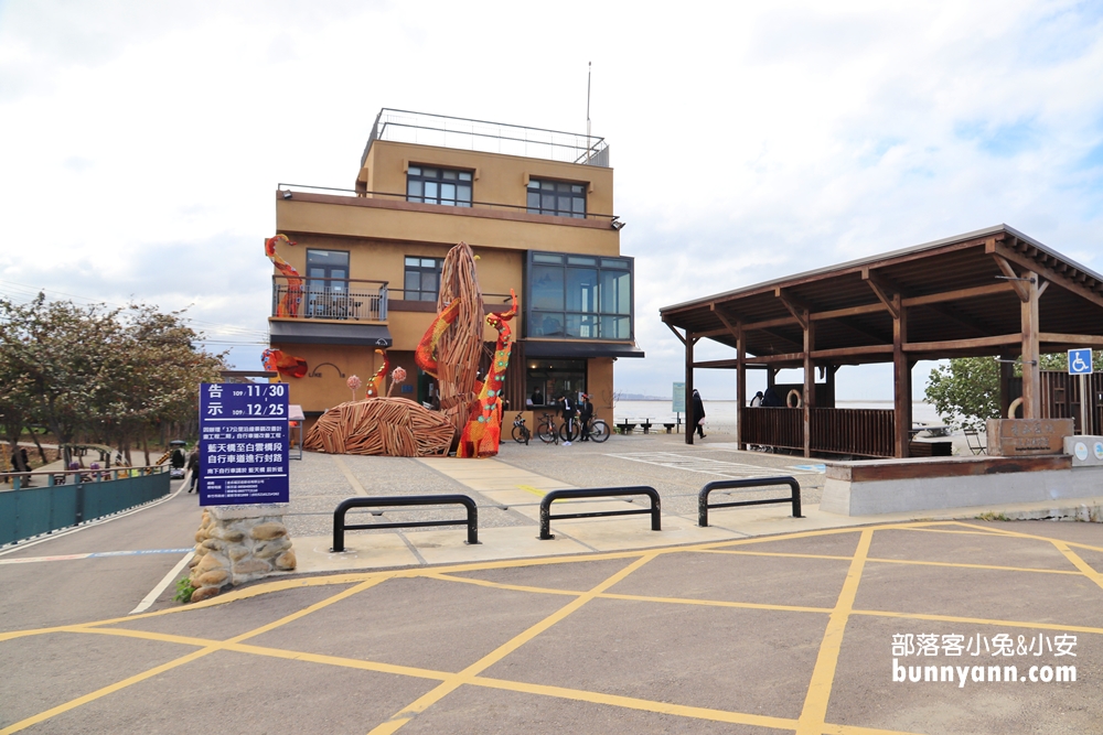 新竹景點》香山濕地賞蟹步道，生態館免費逛，美麗夕陽、濕地鏡面超好拍