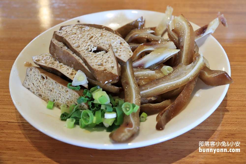 新竹》新景點！將軍村文青集散地，必吃翟九牛肉麵、假日市集，綠地公園散步去