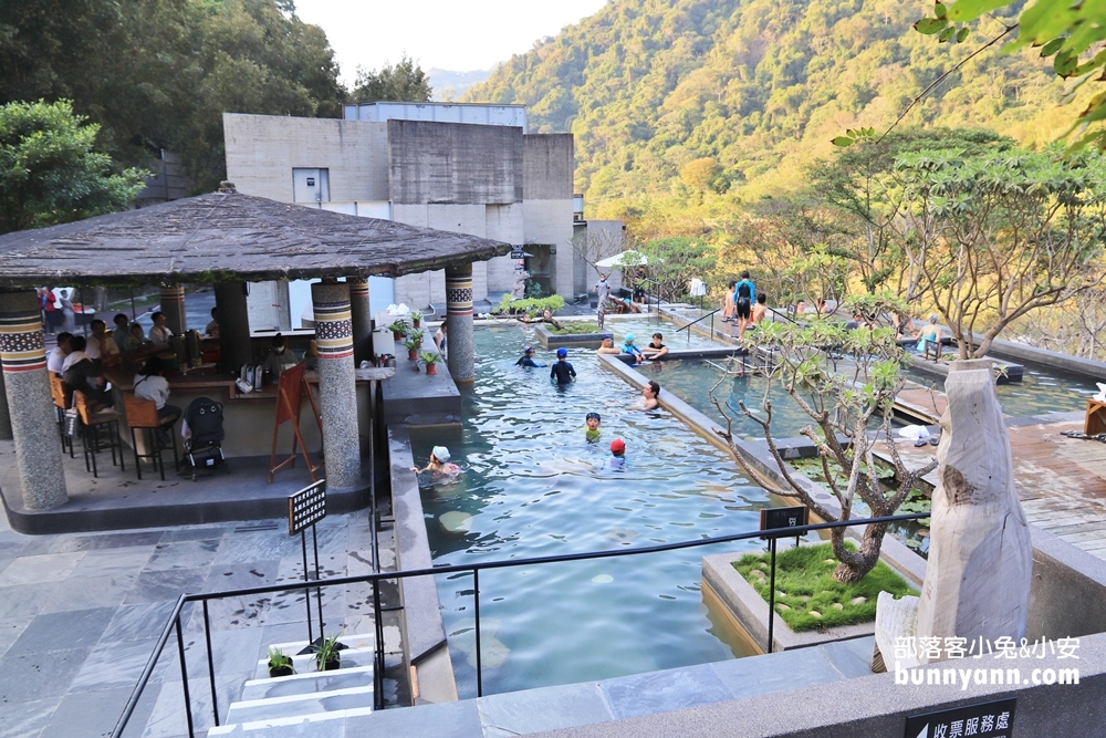 泰安觀止溫泉會館，森林溫泉露天風呂一泊二食介紹給你。