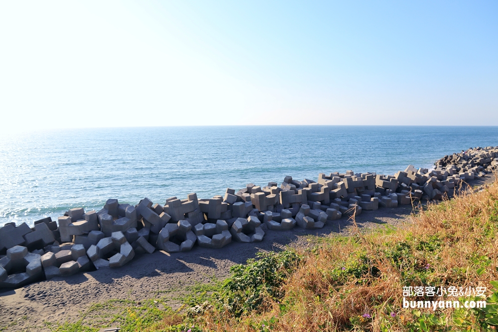 高雄》新景點！嗨Umi莊園聚落，巨大摩艾石像，面海玻璃鞦韆(已歇業)