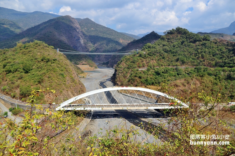 高雄茂林多納高吊橋，必訪小長城木棧步道欣賞河谷風貌