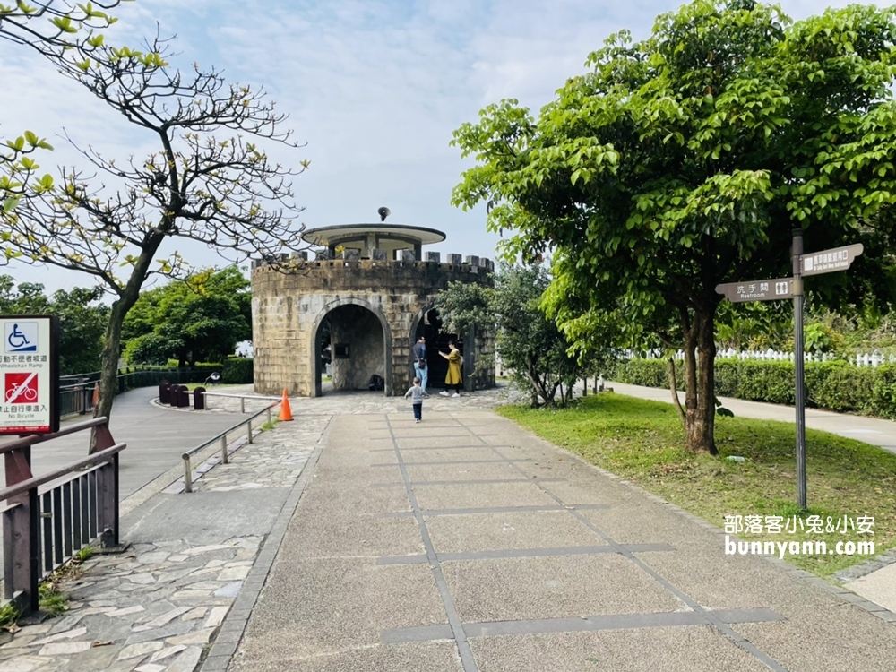 【2024福隆舊草嶺隧道】最詳細介紹，租腳踏車來一日遊