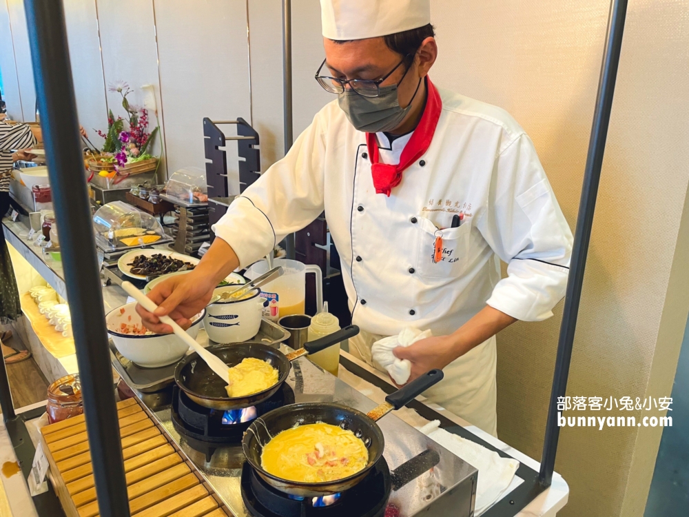 全台最大日式莊園！綠舞國際觀光飯店，餵水豚君、划船餵魚，穿上美美浴衣來渡假