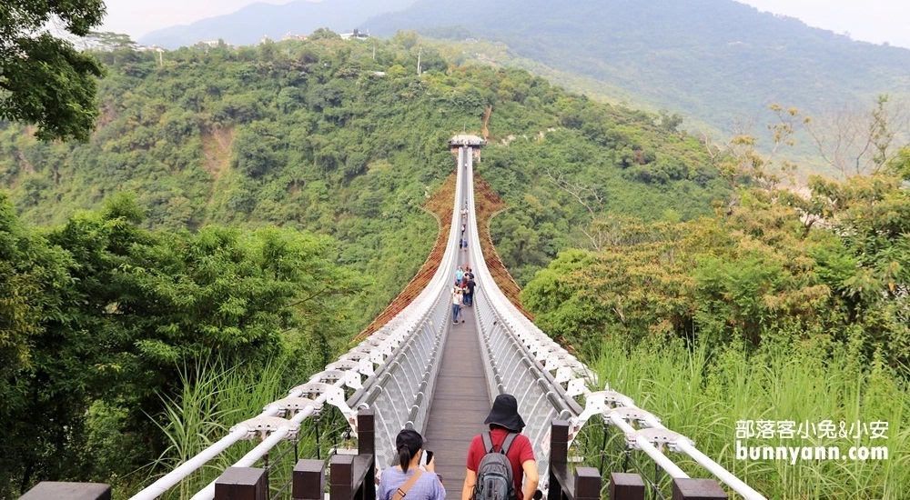 屏東【山川琉璃吊橋】開闊溪谷、美麗山林一次收錄，門票優惠 @小兔小安*旅遊札記