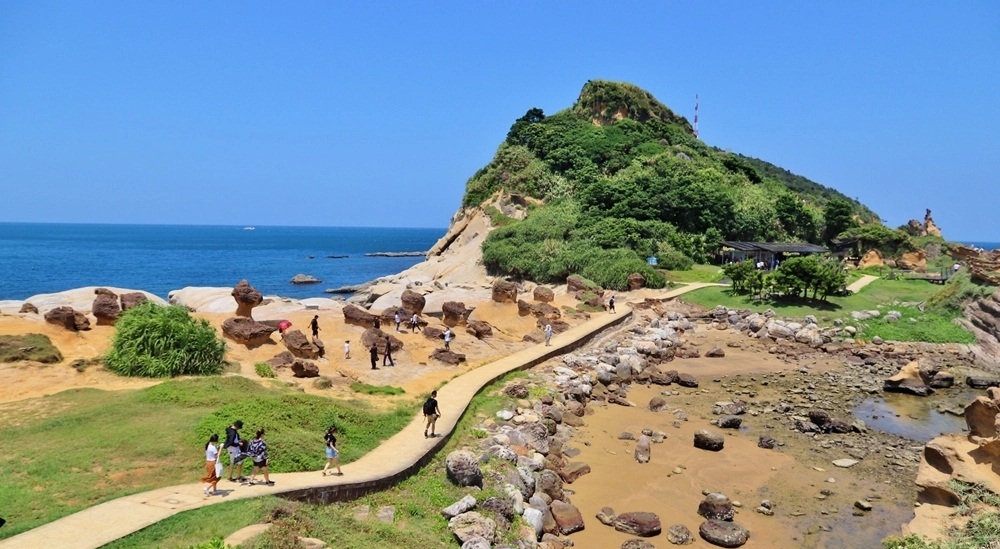 野柳地質公園：美拍女王頭圓舞曲，俏皮公主接力美一波 @小兔小安*旅遊札記