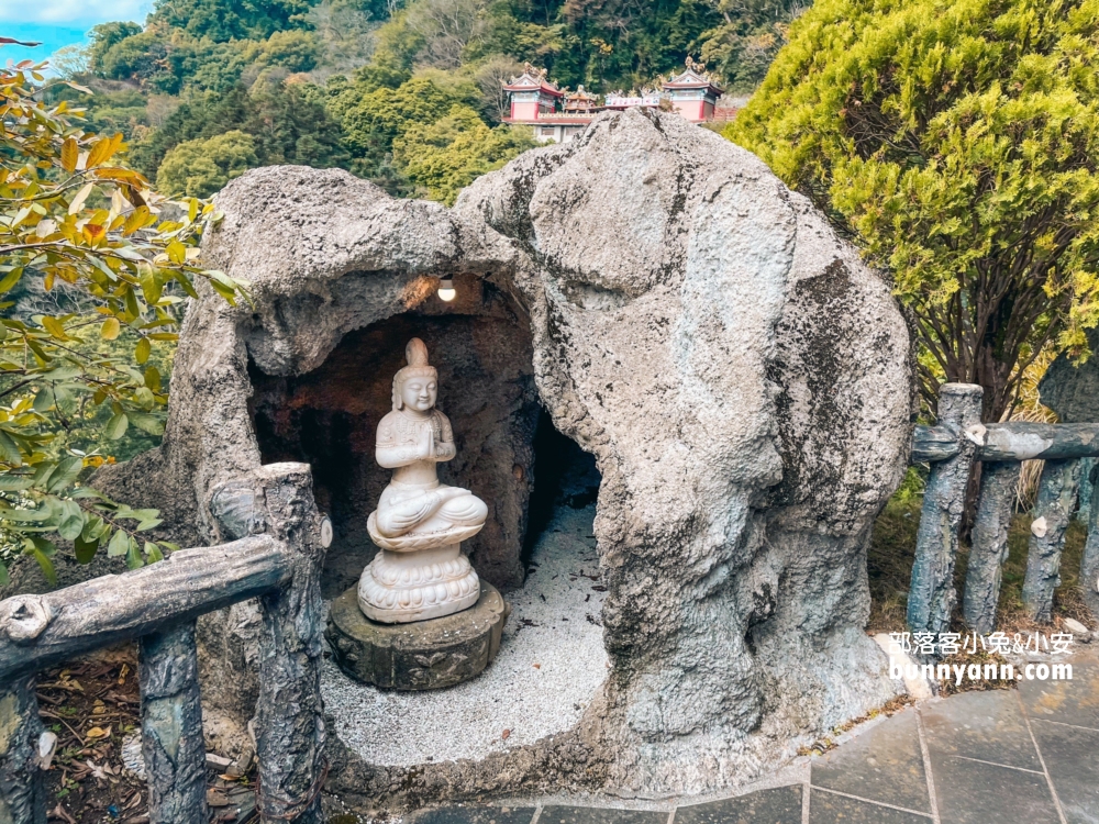 苗栗廟宇推薦》獅頭山勸化堂，轉運參拜階梯和小百岳登山步道。