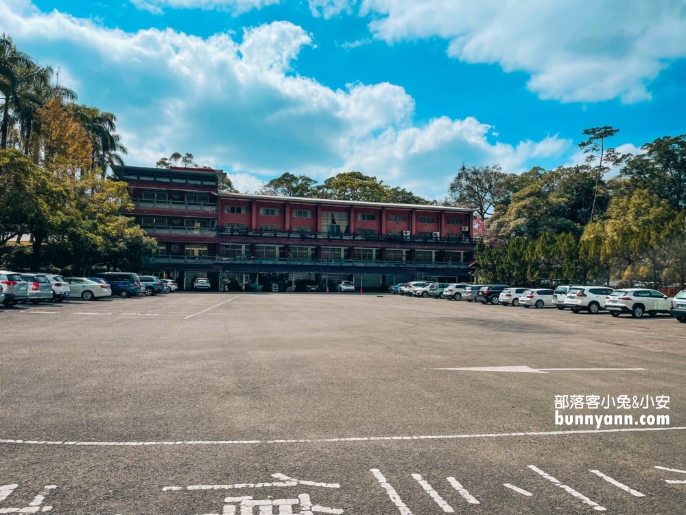 苗栗廟宇推薦》獅頭山勸化堂，轉運參拜階梯和小百岳登山步道。