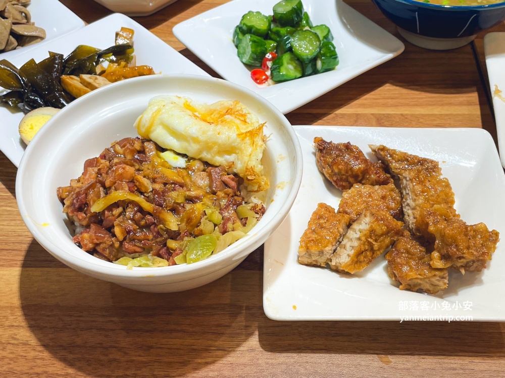 羅東【上品佑食堂】羅東平價美食推薦邪惡炸蛋魯肉飯必吃