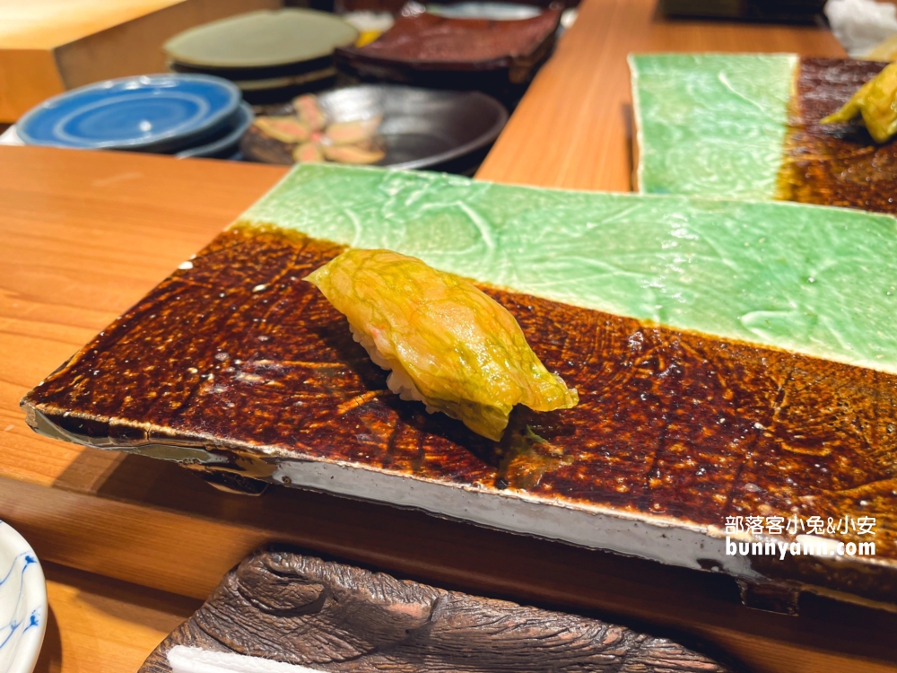 大安區美食推薦》初魚鮨泰順店，超頂級日式無菜單料理，廚師顏值高訂位超滿