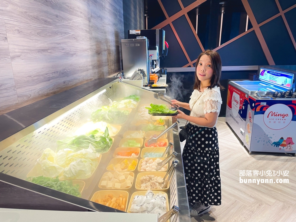台中泰式火鍋推薦【一饌泰式銅盤燒烤火鍋北屯店】肉量多又有蔬菜自助吧