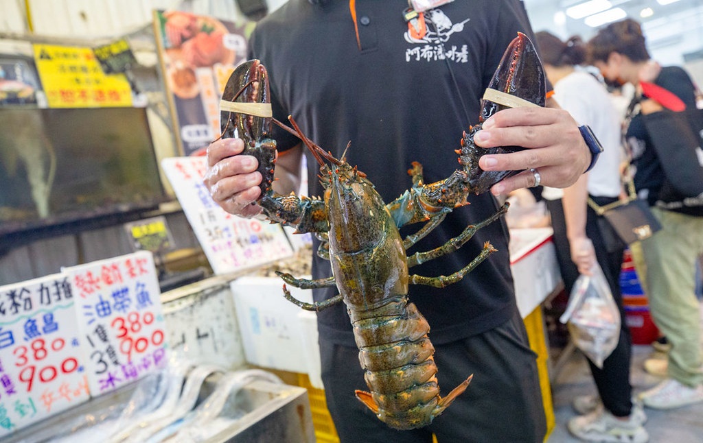 【阿布潘水產】台版築地市場，中秋烤肉想買海鮮來這裡就對了！